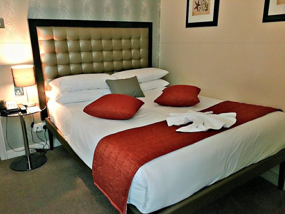 Фото Duke of Leinster Hotel