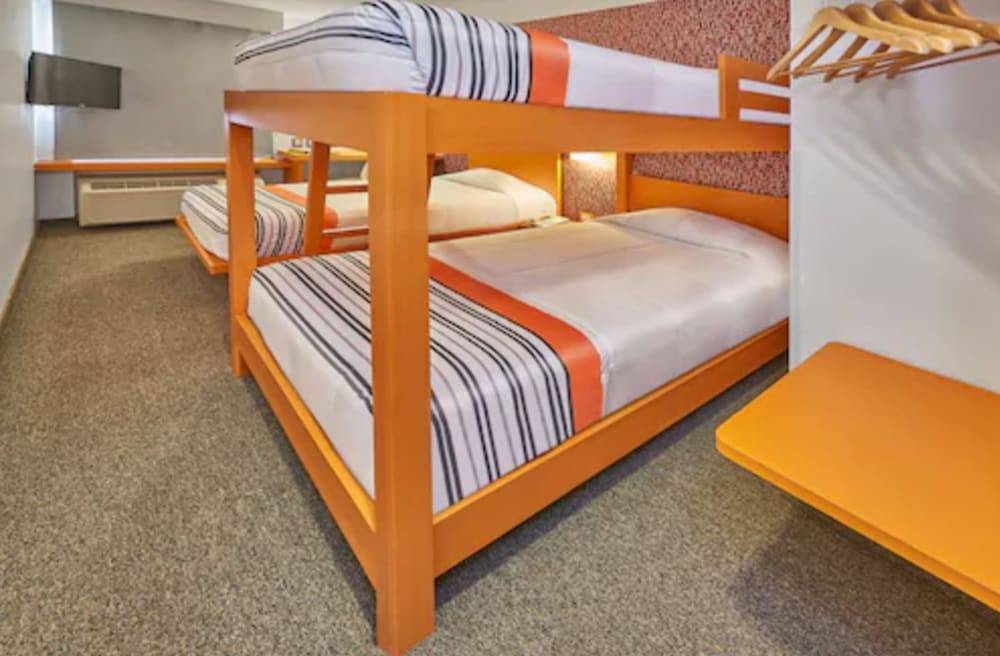 Фото City Express Junior Tijuana Otay