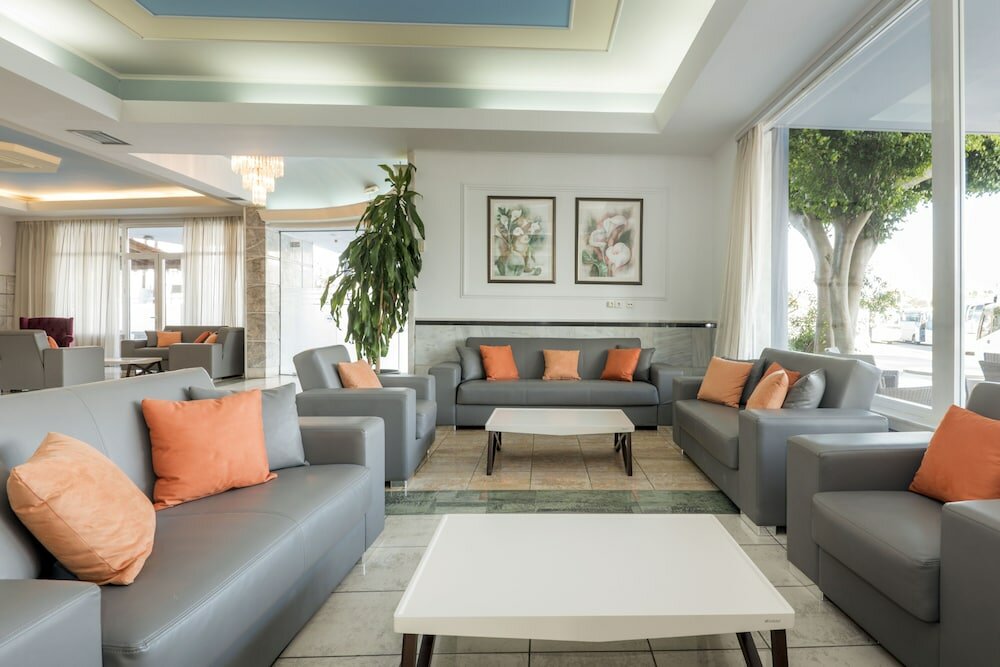 Фото Kosta Palace City Hotel