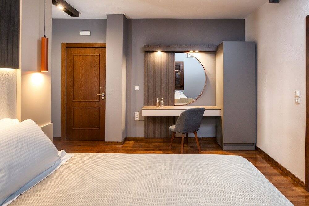 Фото Erofili Hotel and Suites