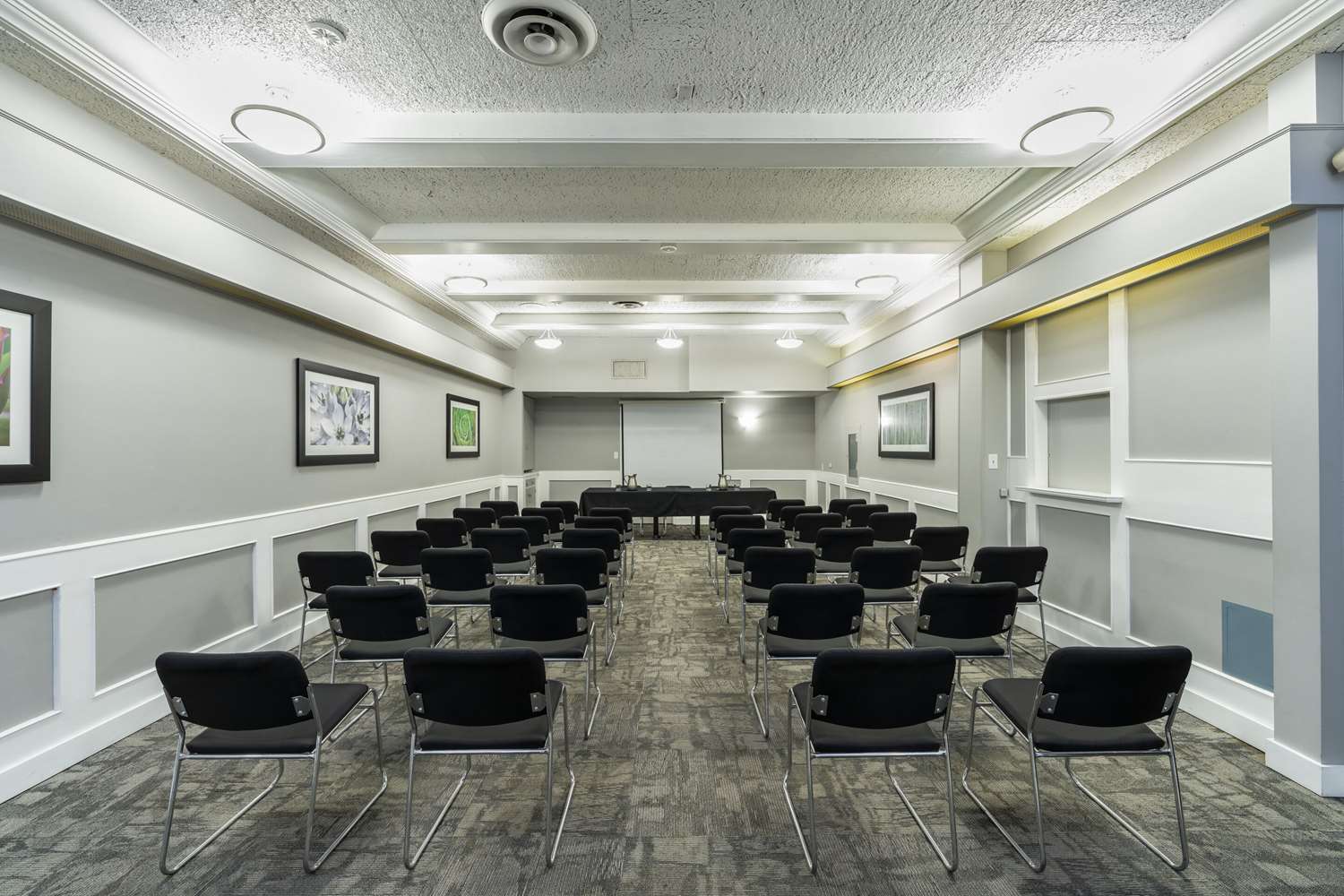 Фото Quality Inn Downtown Inner Harbour