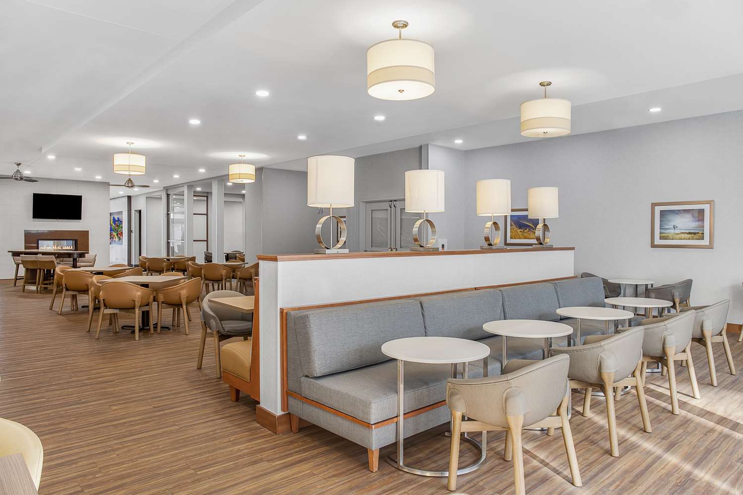 Фото Homewood Suites by Hilton Winnipeg Airport Polo Park MB