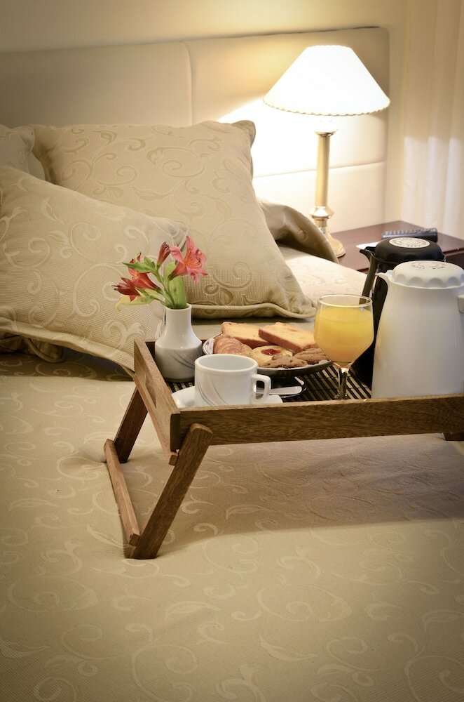 Фото Hotel Iruña