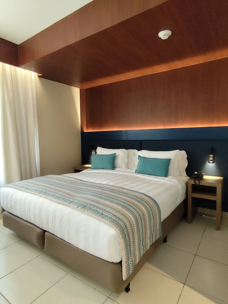 Фото Quality Hotel & Suites Sao Salvador