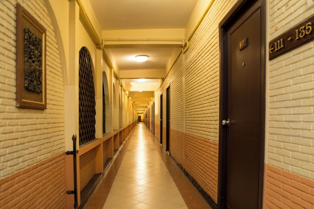 Фото S Lodge Pattaya