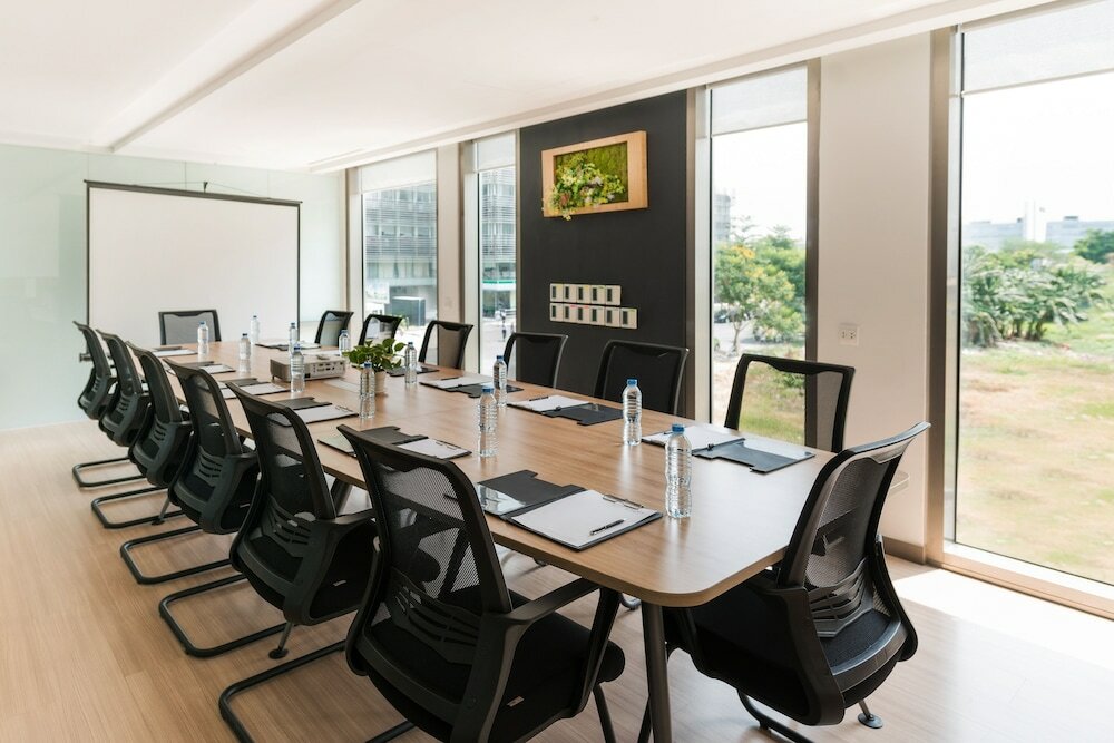 Фото Novotel Living Saigon South