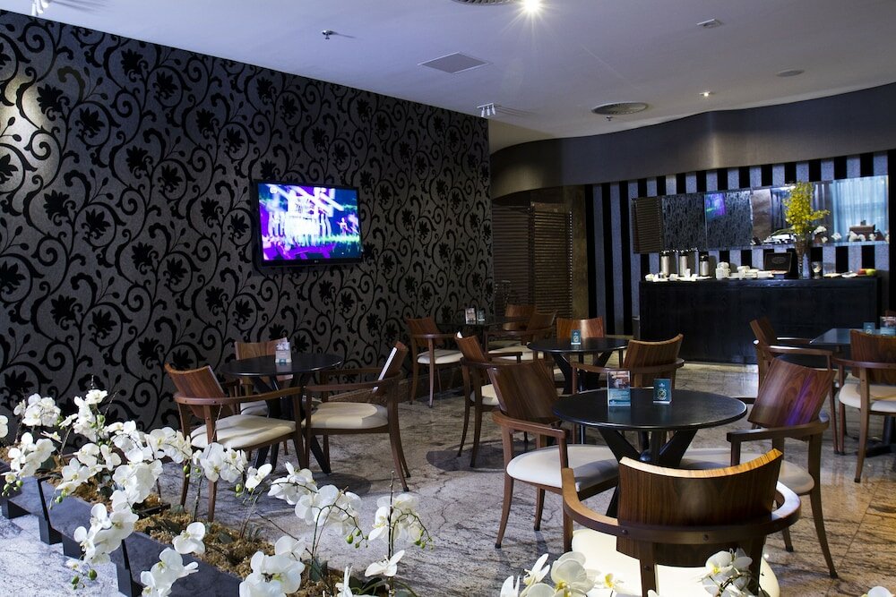 Фото Bourbon Ibirapuera Convention Hotel