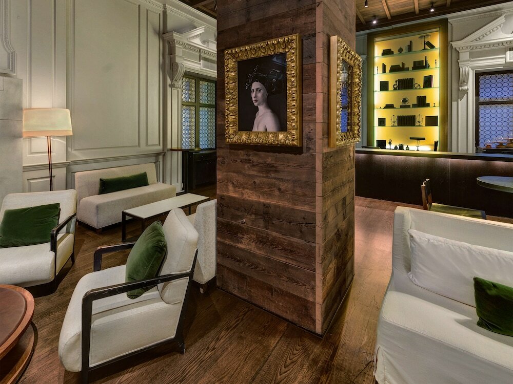 Фото Ambassador Chicago