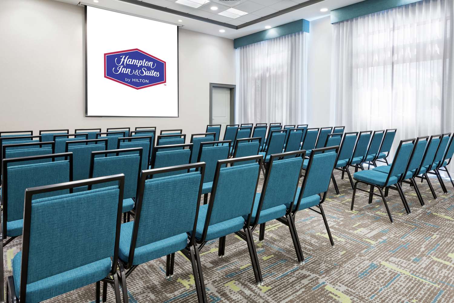 Фото Hampton Inn & Suites Orlando Airport @ Gateway Village
