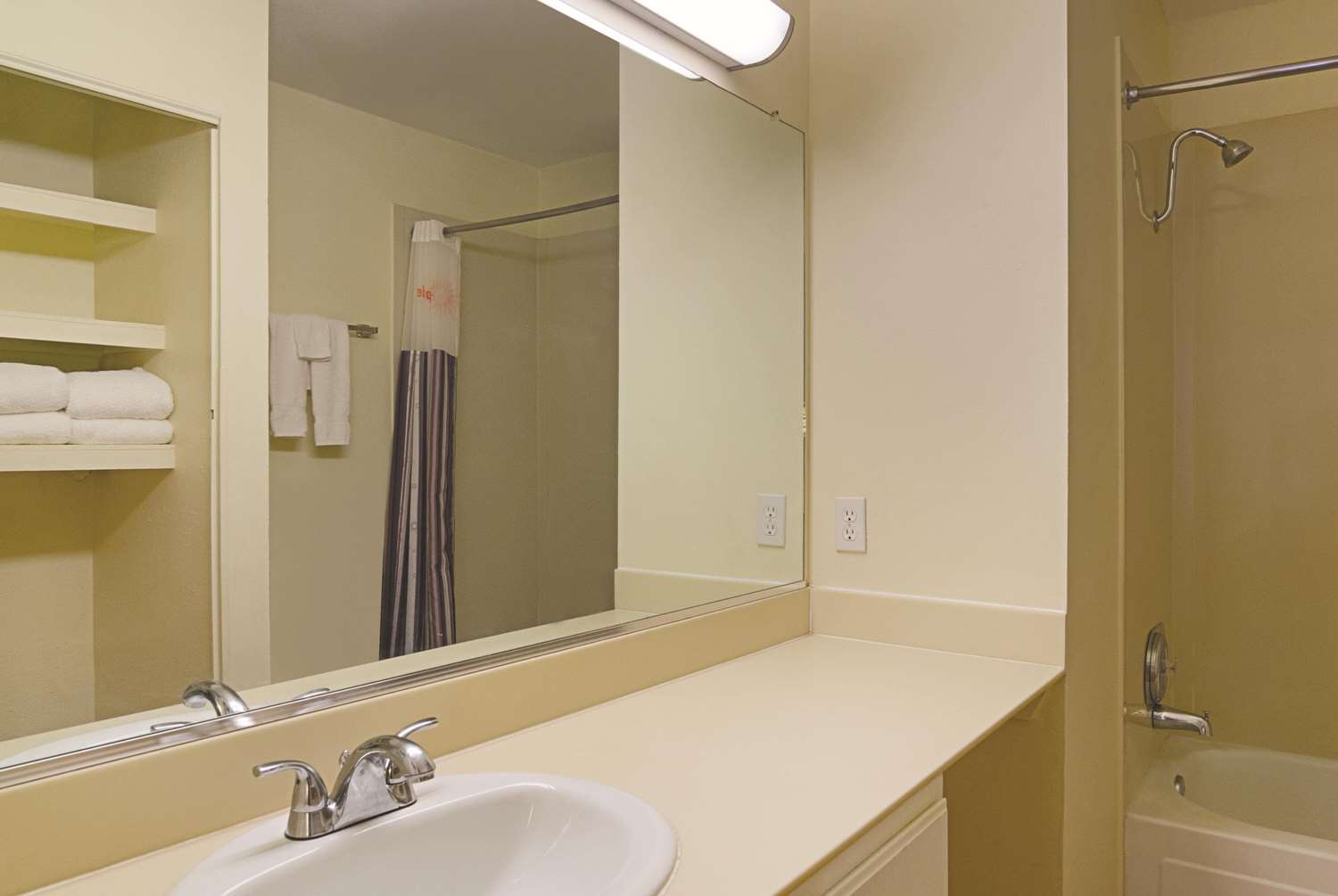 Фото La Quinta Inn by Wyndham Denver Cherry Creek