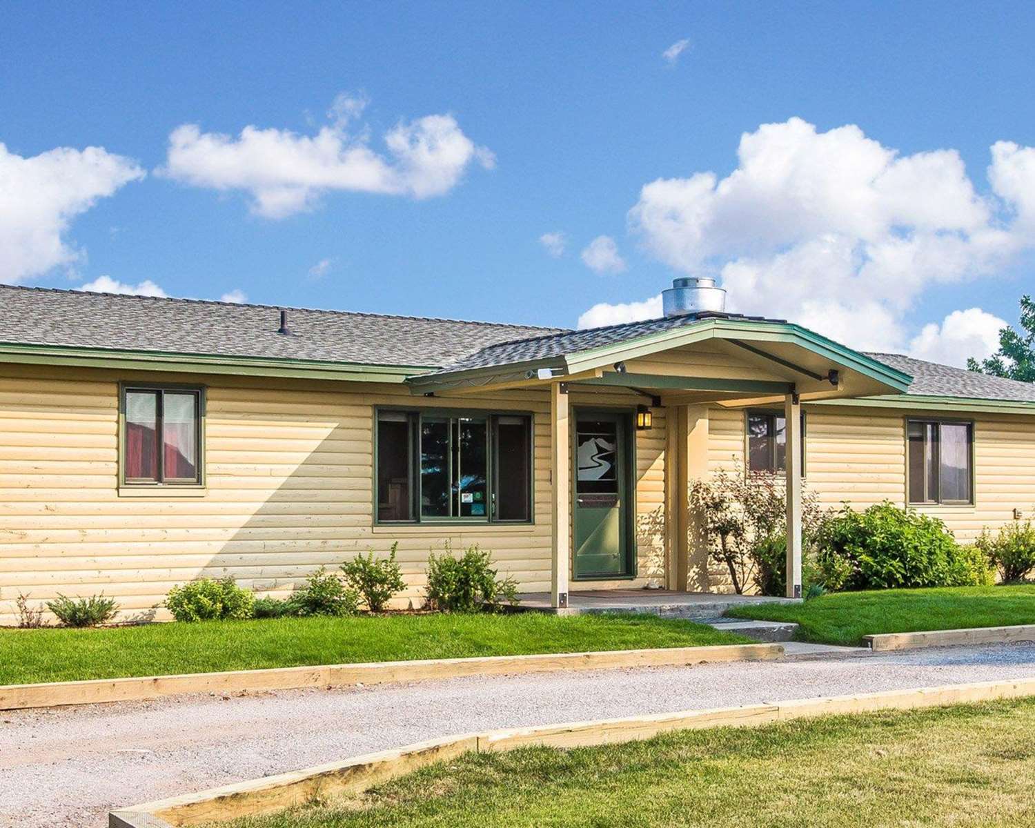 Фото Yellowstone Valley Lodge, Ascend Hotel Collection