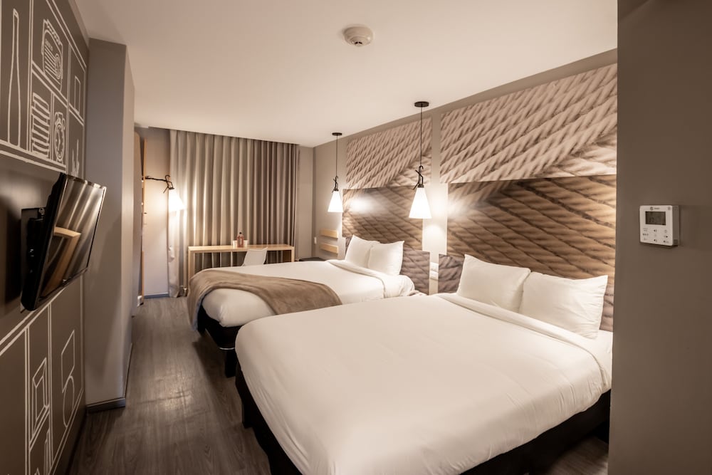 Фото отеля 2