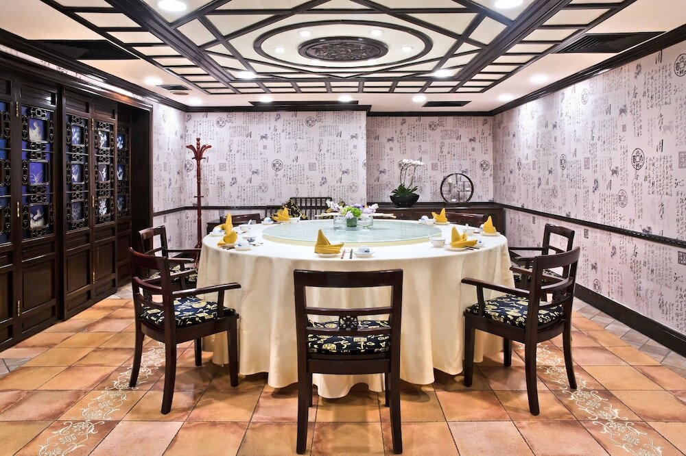 Фото China Hotel