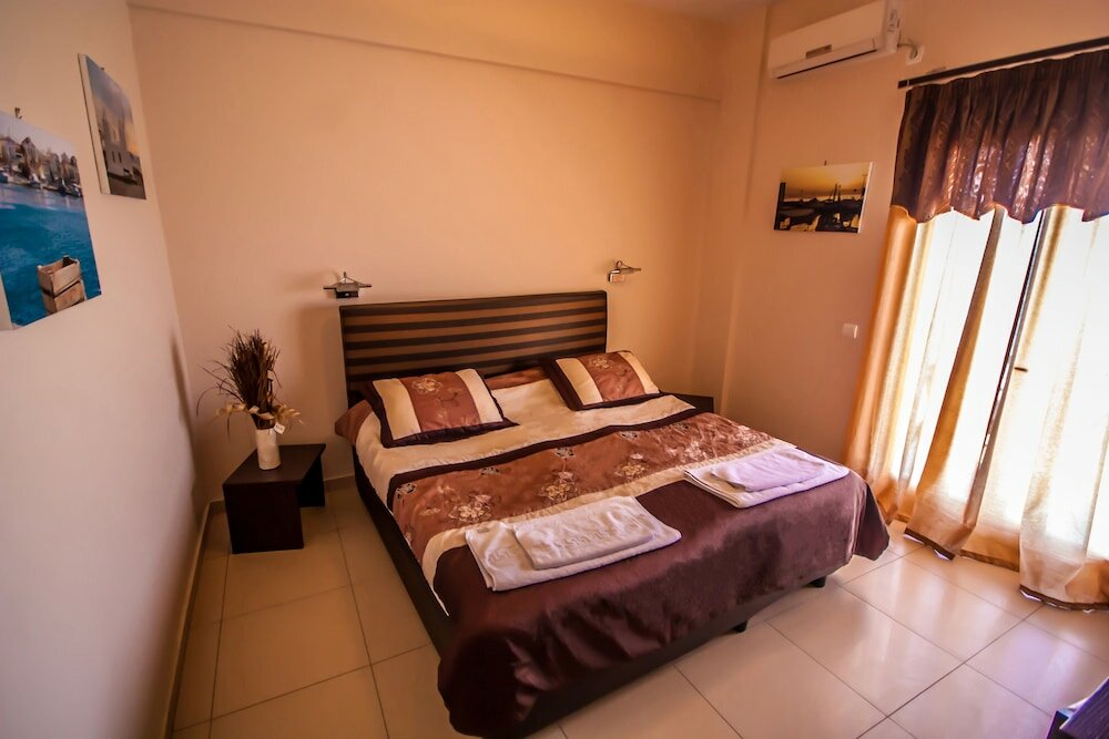 Фото Hotel Plaza