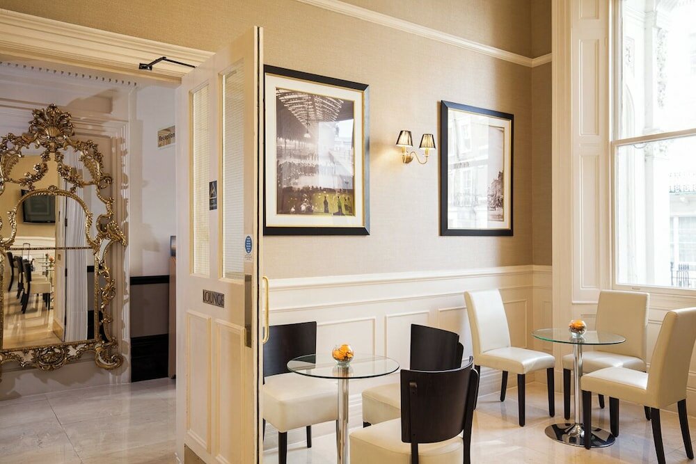 Фото Park Grand Paddington Court