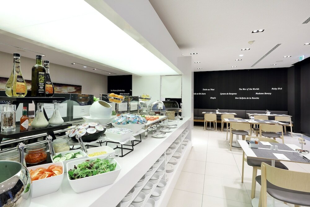 Фото Eurostars Book Hotel