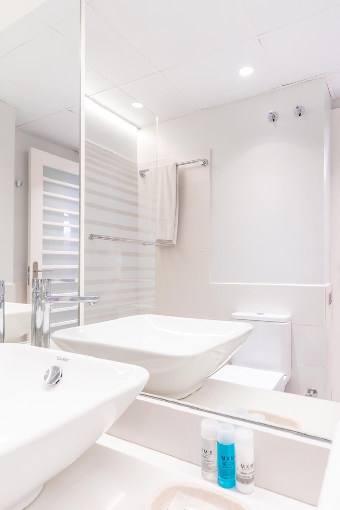 Фото Serennia Fira Gran Vía Exclusive Rooms