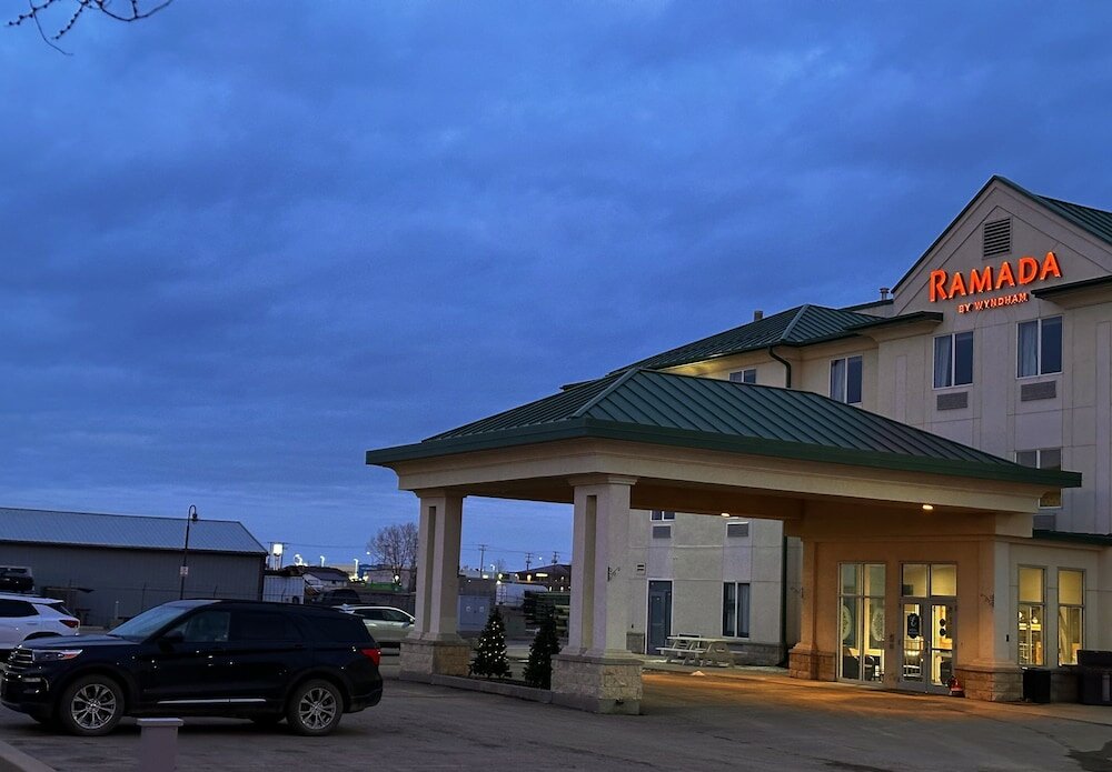 Фото Ramada by Wyndham Estevan