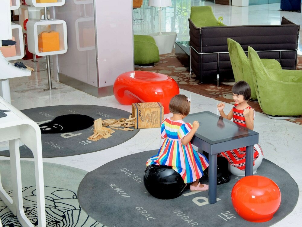 Фото Novotel Bengaluru Outer Ring Road