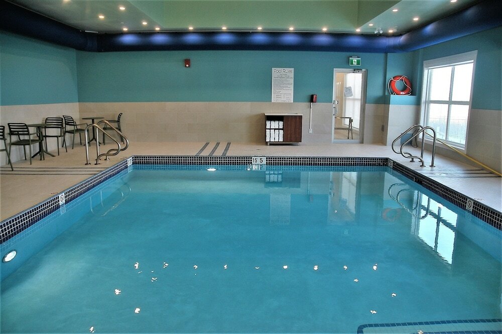 Фото Holiday Inn Express & Suites Edmonton Sw - Windermere, an Ihg Hotel