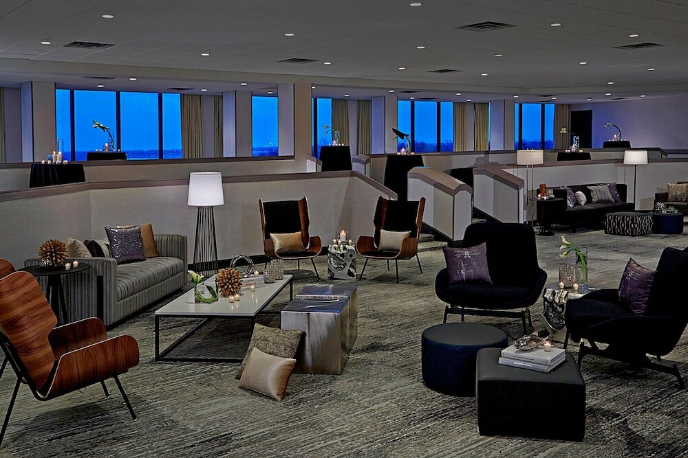 Фото Renaissance St. Louis Airport Hotel