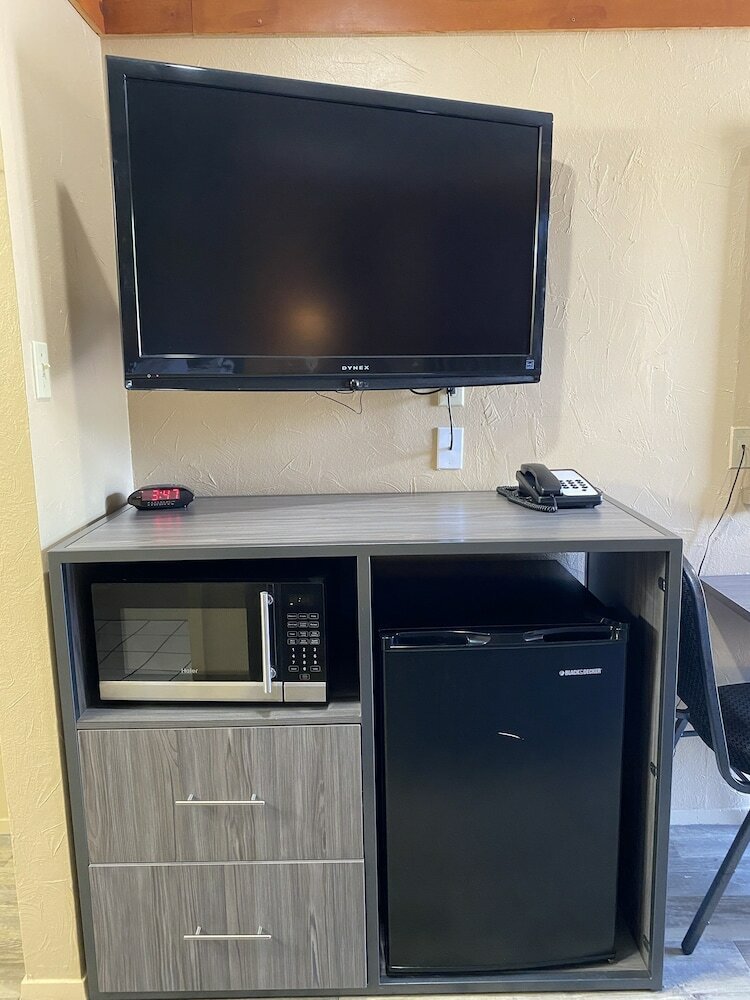 Фото Americas Best Value Inn The Legends Inn