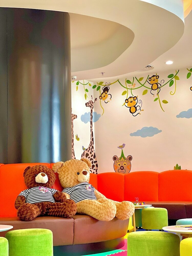 Фото Vinholidays Fiesta Phu Quoc