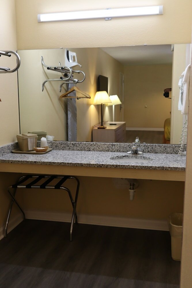 Фото Woodstream Inn