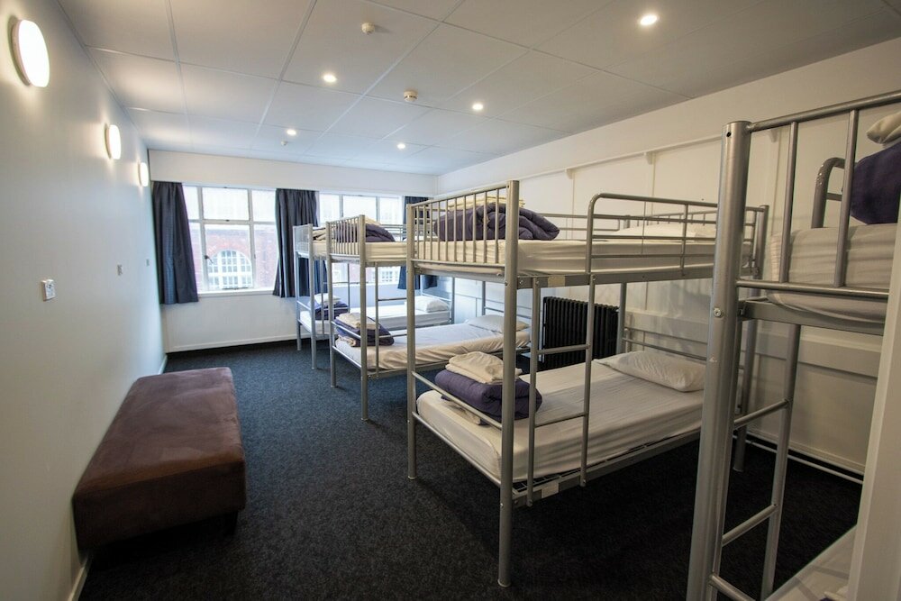 Фото Hotel Waterloo & Backpackers