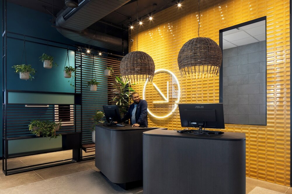 Фото Alt Hotel Toronto Airport