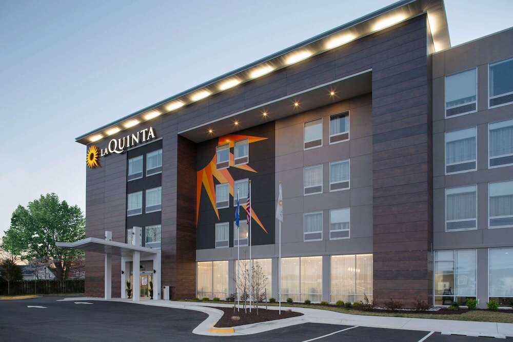 Фото La Quinta Inn & Suites by Wyndham Manassas Va-Dulles Airport