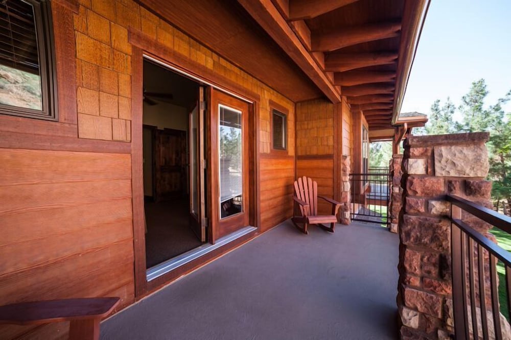 Фото Cable Mountain Lodge