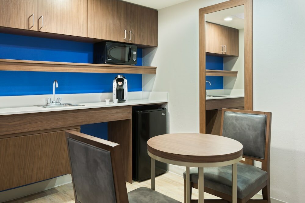 Фото Holiday Inn Express & Suites Nearest Universal Orlando, an Ihg Hotel