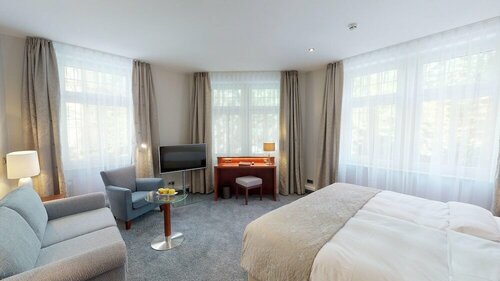 Внешний вид отеля Hotel Oranien Wiesbaden в Висбадене, фото 5