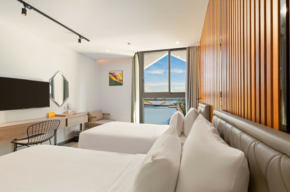 Фото Haian Riverfront Hotel Da Nang