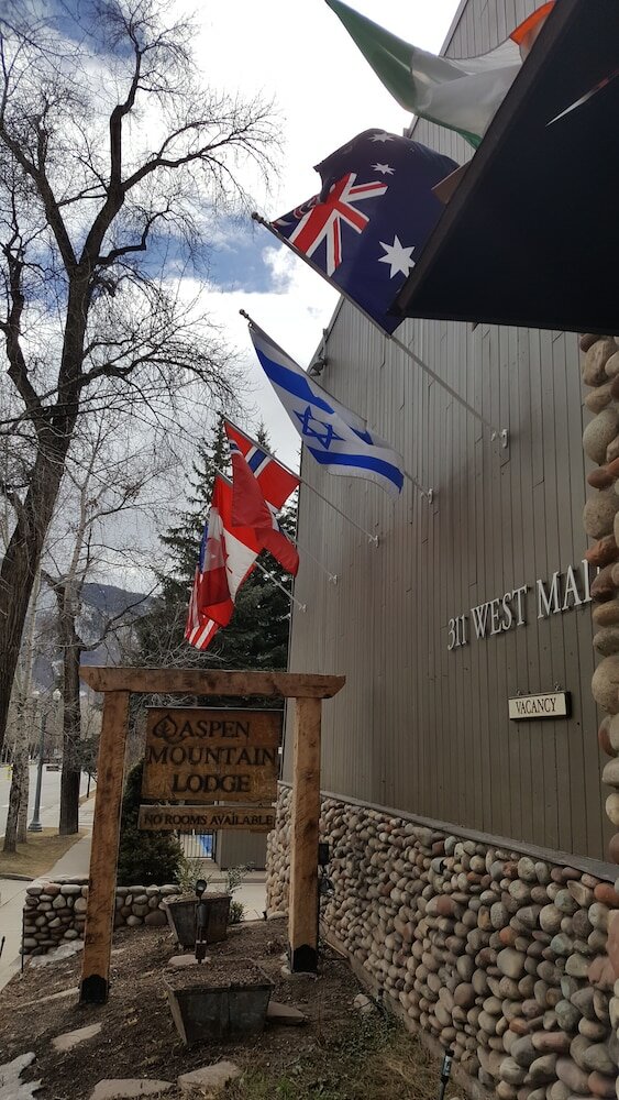 Фото Aspen Mountain Lodge