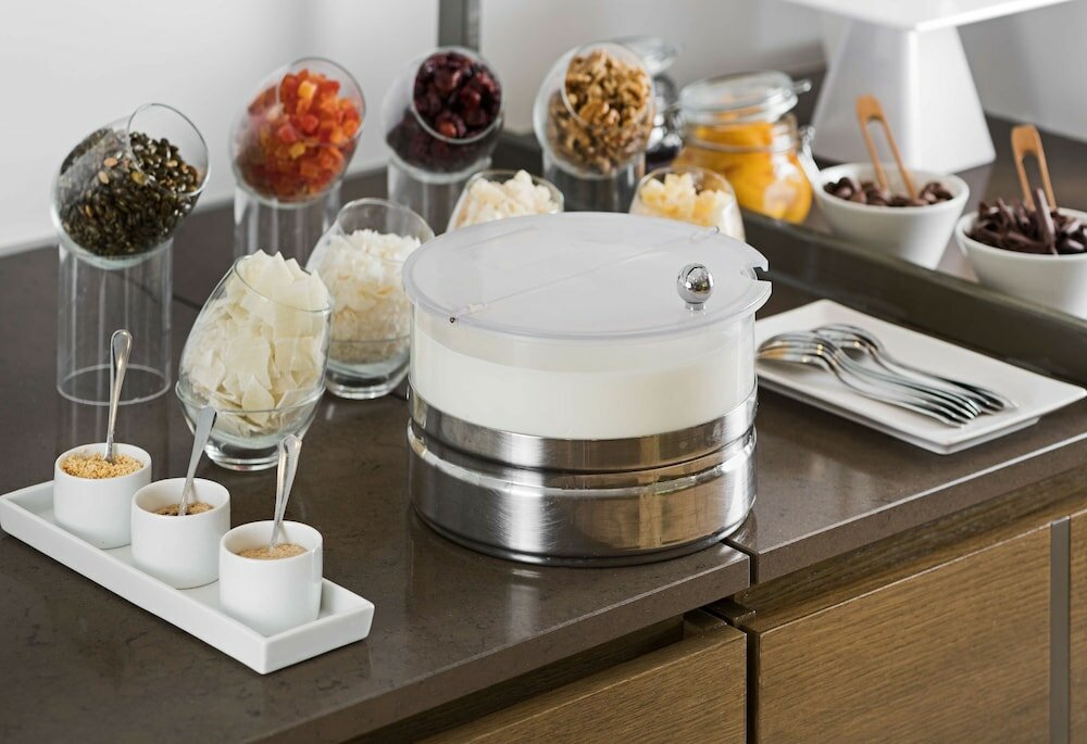 Фото Nh Madrid Paseo de la Habana