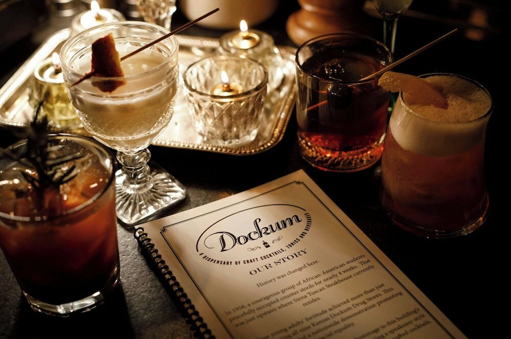 Фото Ambassador Hotel Wichita, Autograph Collection