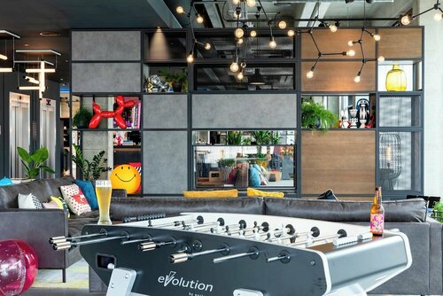 Гостиница Moxy Utrecht в Утрехте