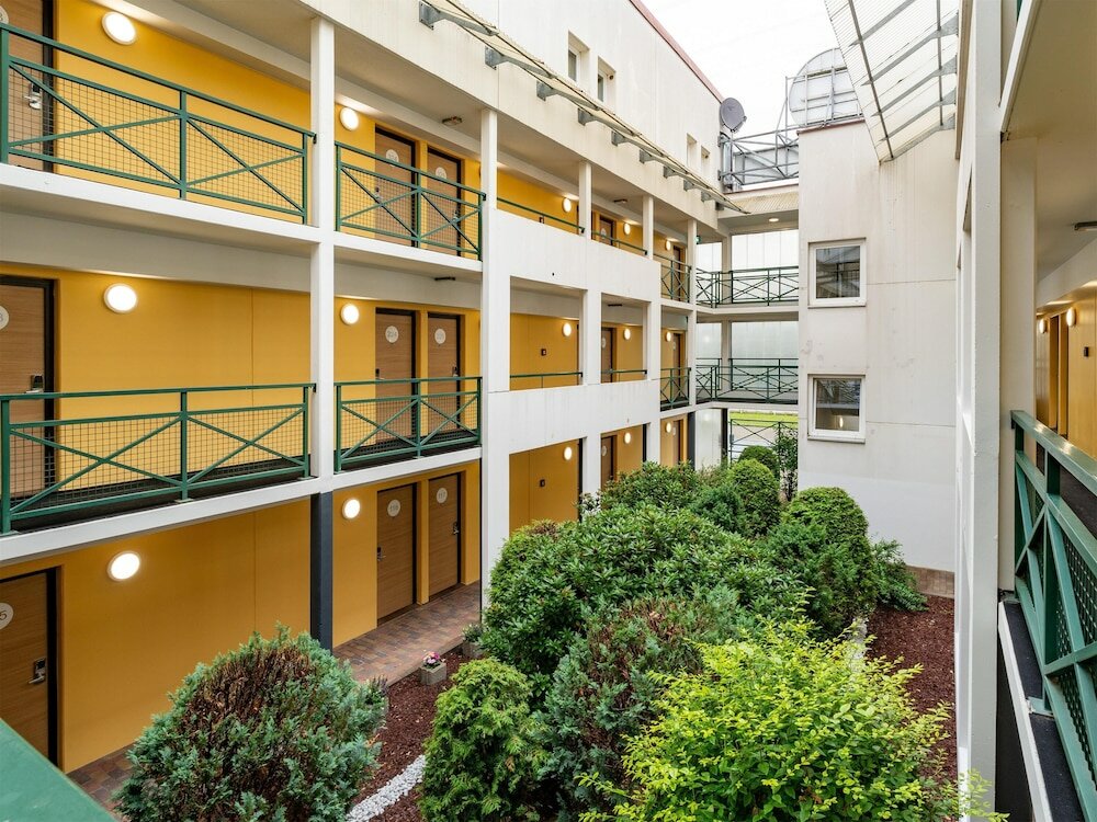 Фото B&b Hotel Hannover-Lahe