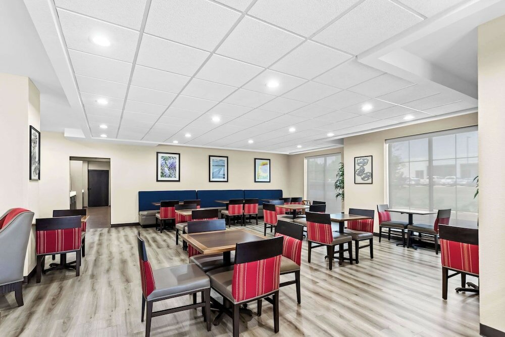 Фото Comfort Inn & Suites Grenada