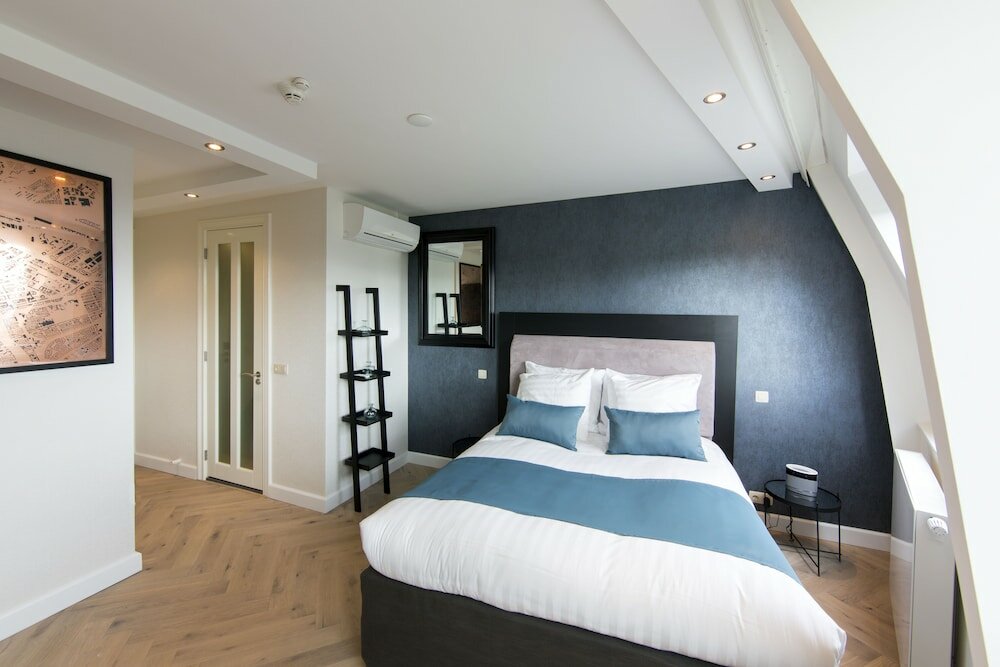 Фото No. 377 House