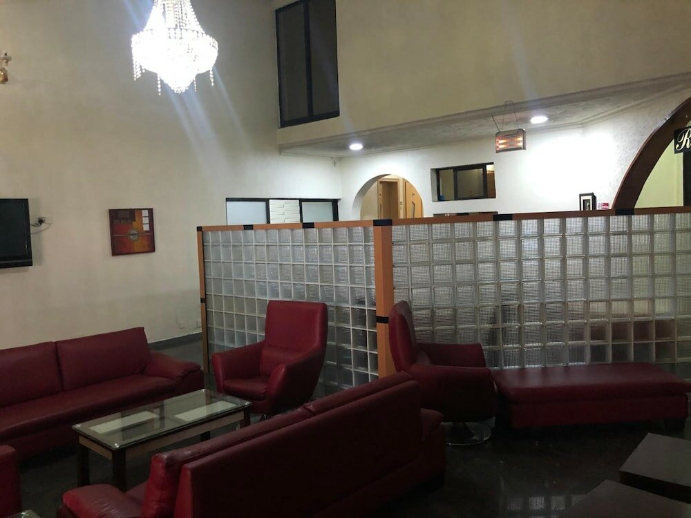 Фото Solitude Hotel Victoria Island