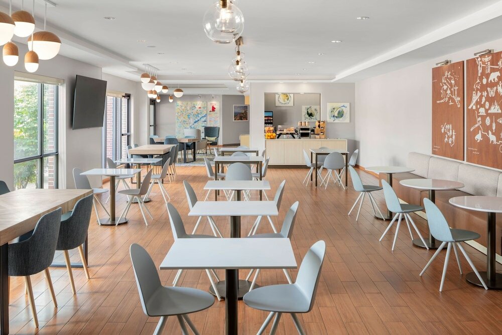 Фото TownePlace Suites by Marriott Bangor