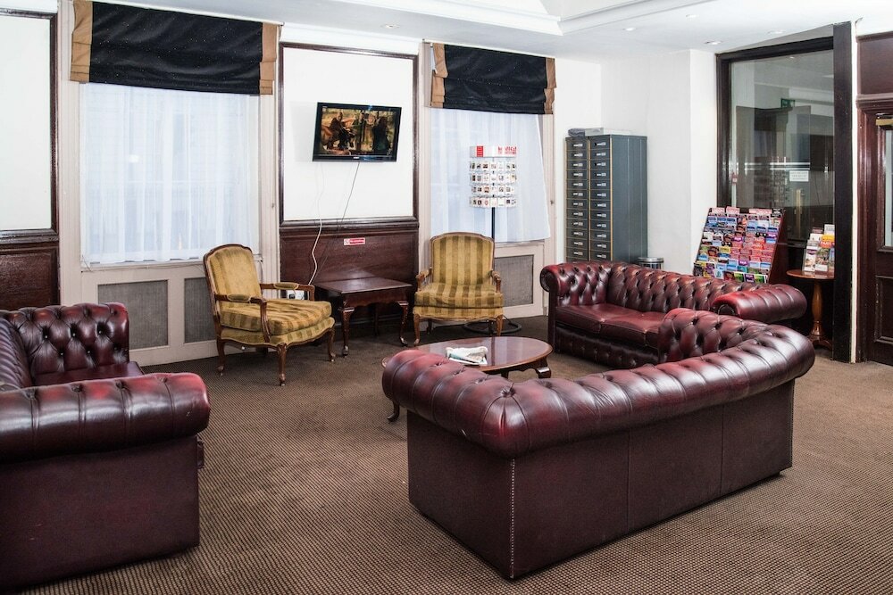 Фото Rose Court Hotel