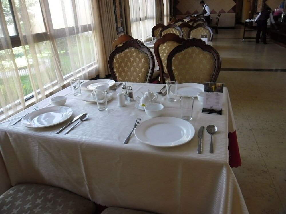 Фото Madagascar Golden Peacock Hotel