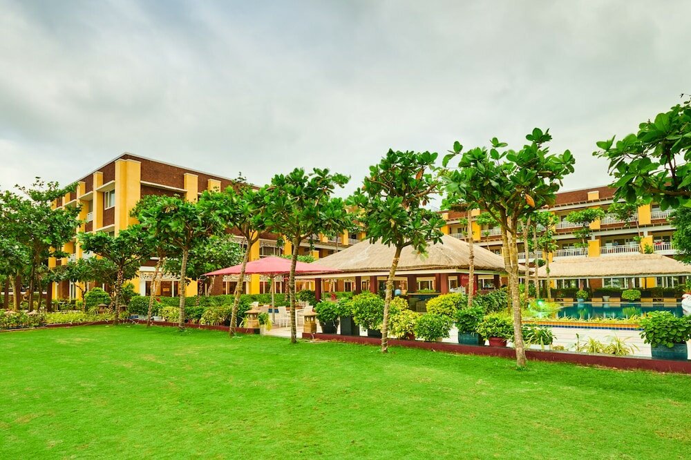 Фото Mayfair Waves