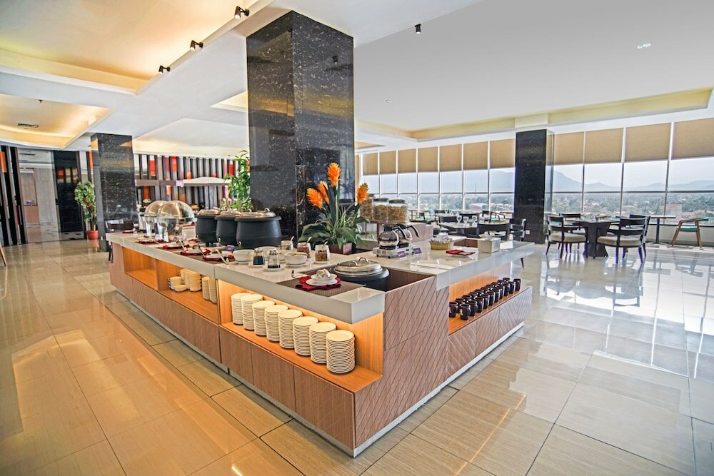 Фото Maqna Hotel