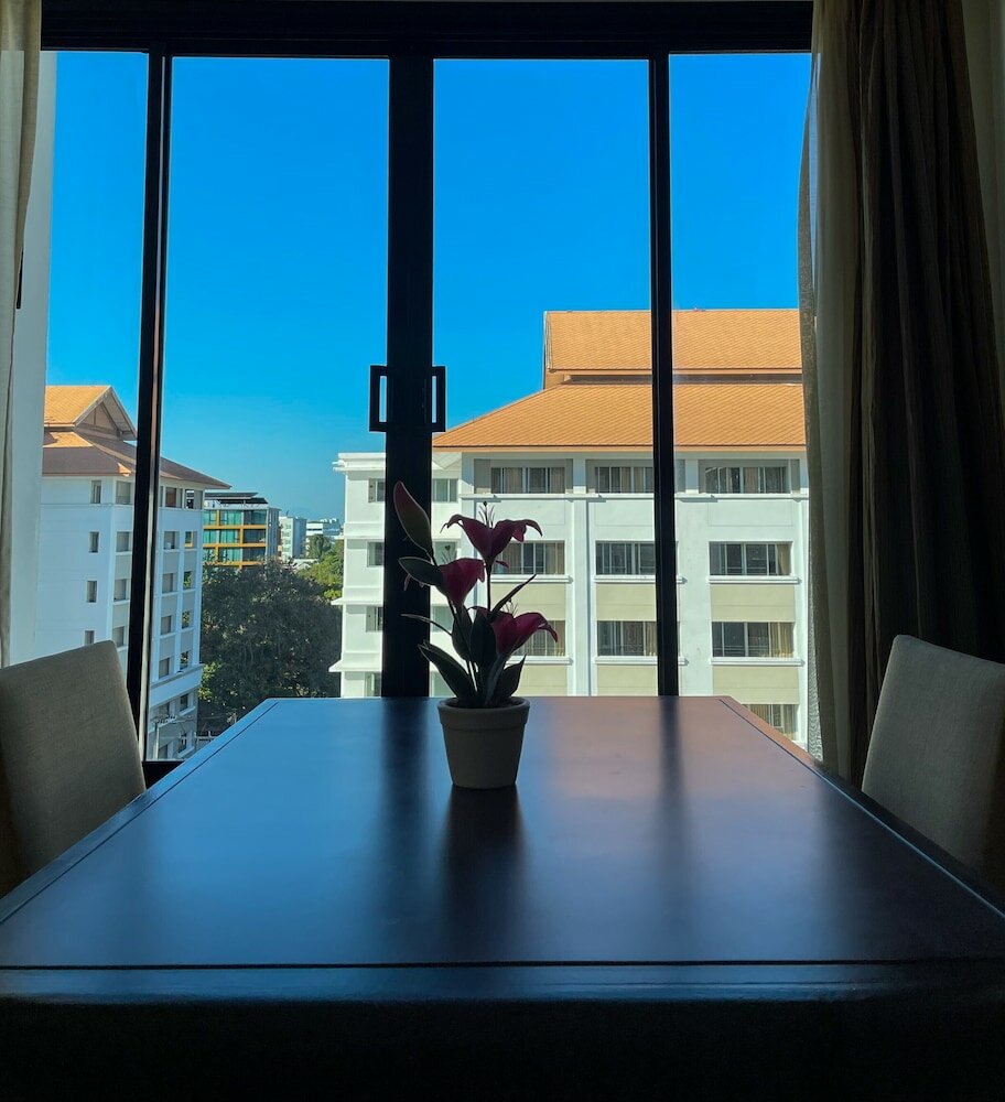 Фото The Empire Nimman