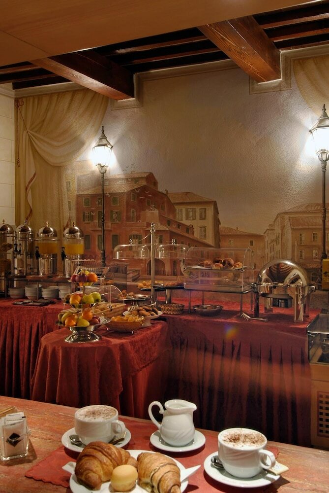 Фото Hotel Bologna